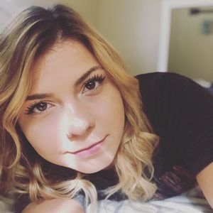 Meet your Posher, Melisa